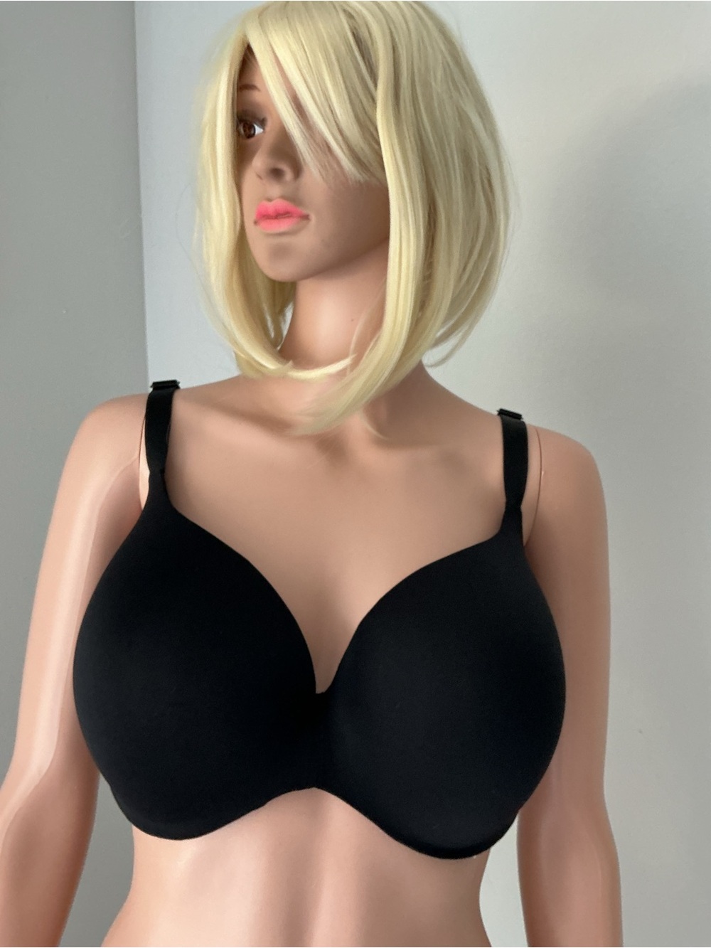 Ambrielle Smooth Black Full-Coverage Bra with Adjustable Straps